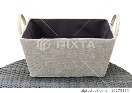 Empty basket on wicker bamboo Empty basket on wicker bamboo 16175173