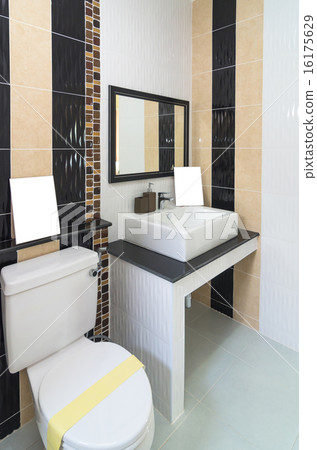 Interior bathtoom in Luxury Home Interior bathtoom in Luxury Home 16175629