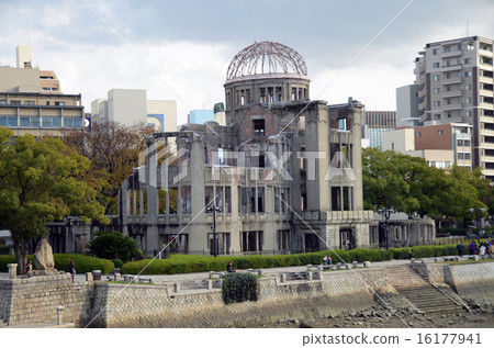 the atomic bomb Dome  16177941