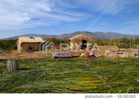 Peru Lake Titicaca Living in Uros Island Peru Lake Titicaca Living in Uros Island 16180163