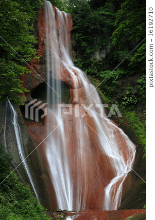 Xiong Falls Xiong Falls 16192710