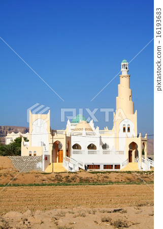 Mosque in the Yemen · Hadramawt region 16193683