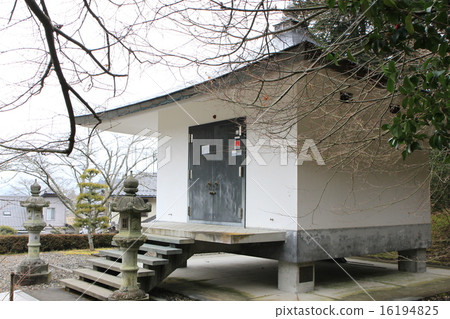 Hinokiotera 16194825