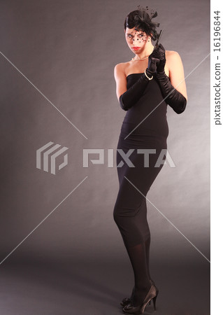 Bond Girl Bond Girl 16196844