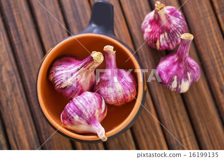 garlic 16199135