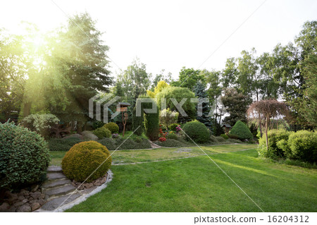 Beautiful spring garden design 16204312