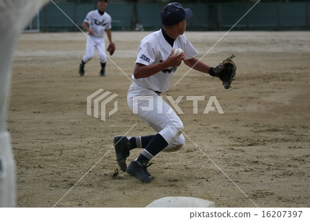 High School Baseball (Throwing) 16207397