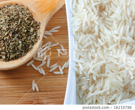 rice and herbs 16210786