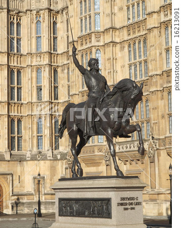 Richard The Lionheart statue 16213091