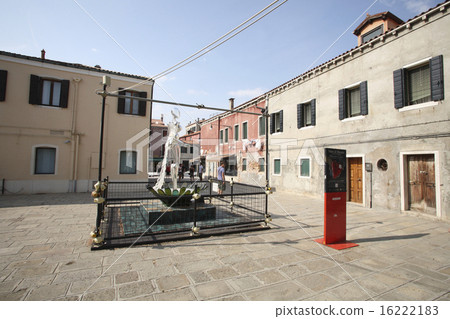 穆拉諾島以威尼斯人眼鏡而聞名 16222183