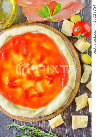 fresh pizza 16222754