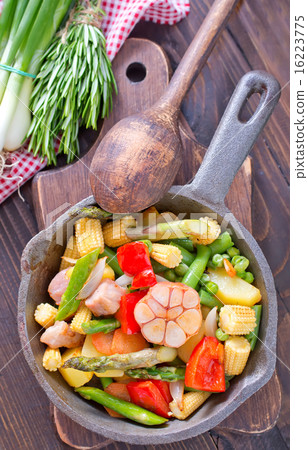 baked meat with vegetables baked meat with vegetables 16223775