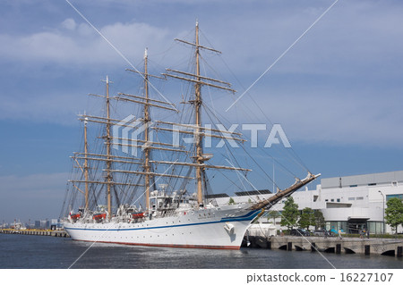 Japan circle _ beside Yokohama anchoring 16227107