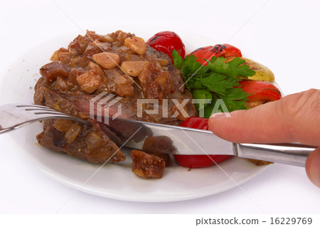 Grilled steak 16229769