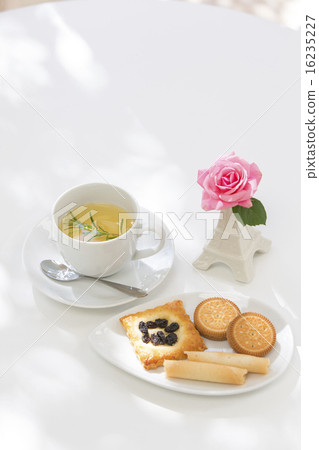 Herb tea and sweets 16235227