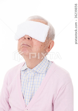 A senior who rests eyes A senior who rests eyes 16239856