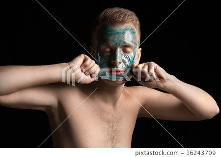 Peeling off. 16243709