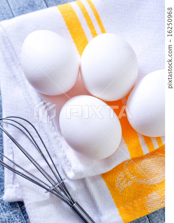 raw eggs raw eggs 16250968