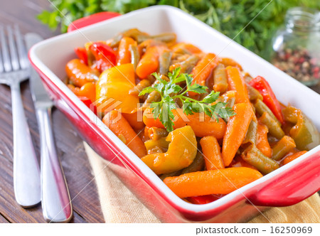 baked vegetables 16250969