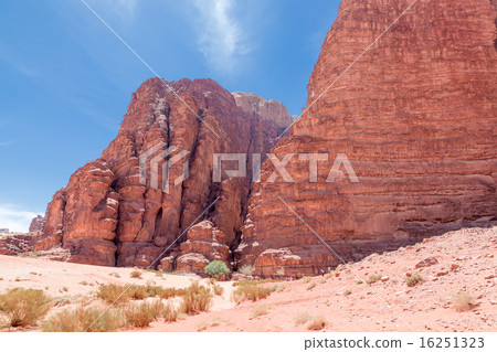 Mountains of Wadi Rum Desert in southern Jordan  16251323