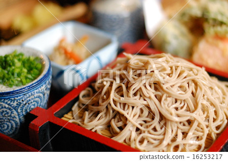 Buckwheat noodles 16253217