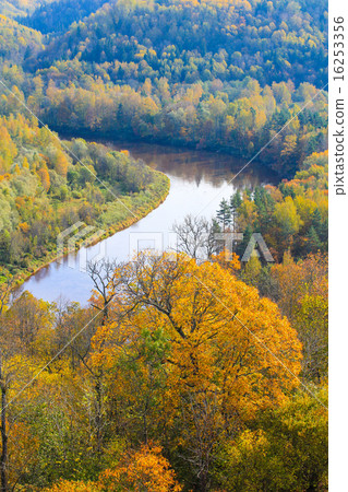 高威河(拉脫維亞·錫古爾達) 高威河(拉脫維亞·錫古爾達) 16253356