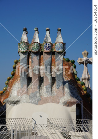 CasaBatlló's Chimney 16254014
