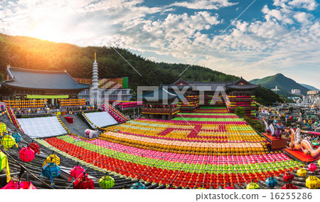 Buddha's Birthday at Samgwangsa 16255286