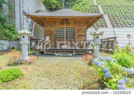 Scenery of Yakushido in Kawarayu Onsen in the summer Scenery of Yakushido in Kawarayu Onsen in the summer 16260020