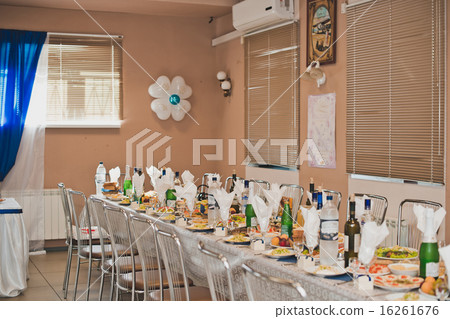 Festive hall 1380. Festive hall 1380. 16261676