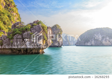 Halong Bay seascape, Vietnam 16268293