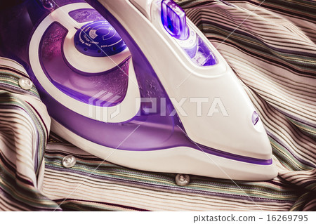 Ironing 16269795