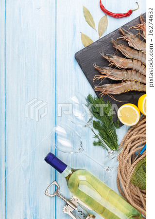Fresh raw tiger prawns, spices and white wine 16274632