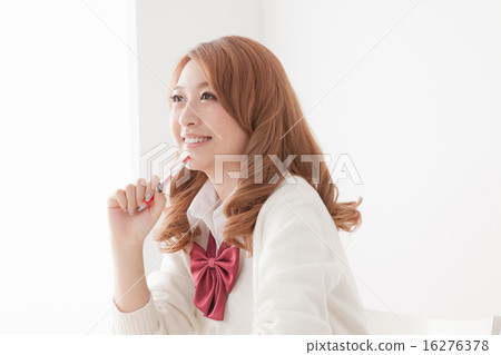 coaching school, ballpoint pen, summarize 16276378