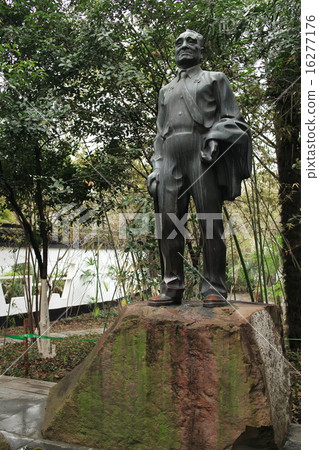 China Hefei floating trunk dragon 16277176