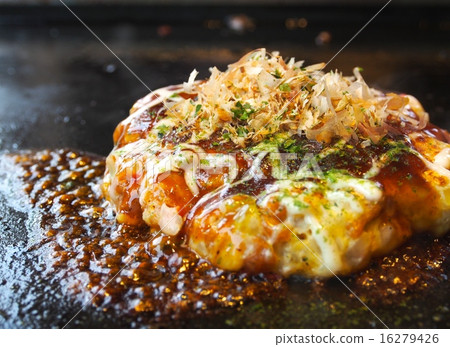 喜好燒在鐵板上做飯 16279426