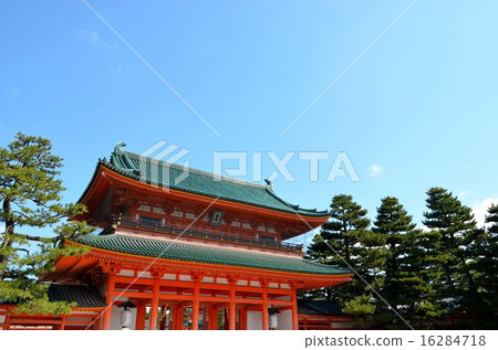 Otenmon Gate of Heian Shrine, Kyoto (Important Cultural Property) 16284718