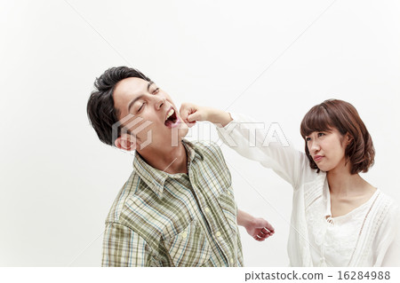 一個女人要打敗 一個女人要打敗 16284988