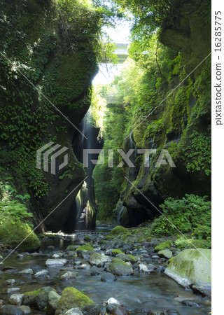 Yufugawa Valley 16285775