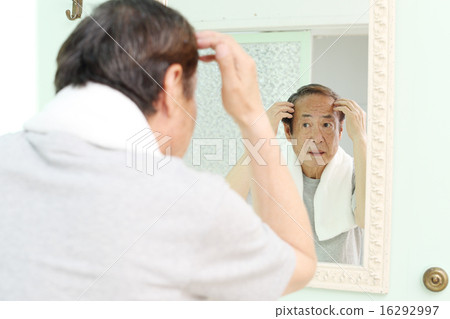 Stock Photo: one man, washing, everyday life