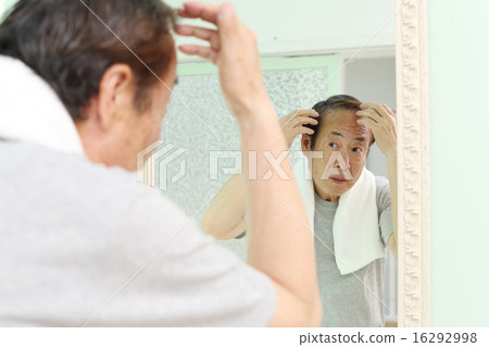 Stock Photo: one man, washing, everyday life