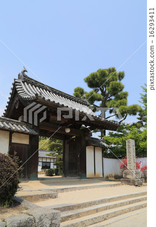 "Kanzenji temple gate of Bicaku Kokubunji" on the hill of Kibiji-do fudara "Kanzenji temple gate of Bicaku Kokubunji" on the hill of Kibiji-do fudara 16293411