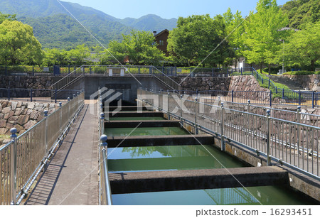 The water of the Yoshinogawa is the first time in the Kagawa prefecture side, the "Amishui Tunnel of Kagawa Water Conservation Park" The water of the Yoshinogawa is the first time in the Kagawa prefecture side, the "Amishui Tunnel of Kagawa Water Conservation Park" 16293451