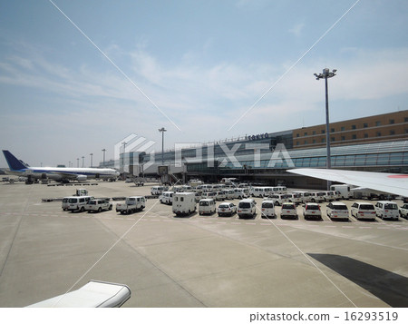 Tokyo International Airport Loading Apron Department Tokyo International Airport Loading Apron Department 16293519