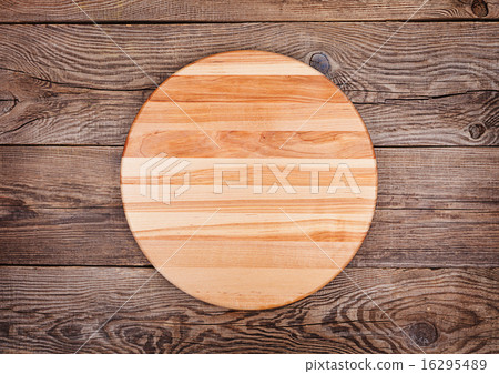 cutting board on old table 16295489