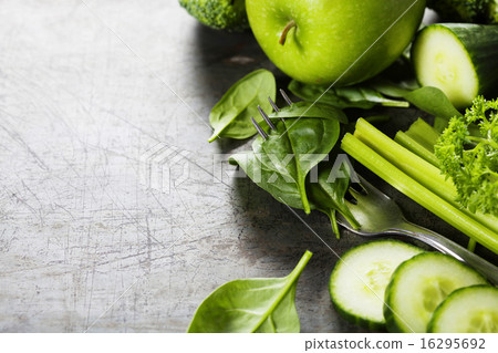 Fresh green vegetables 16295692