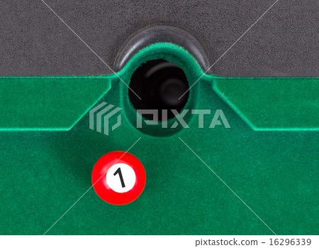 Red snooker ball - number 1 16296339