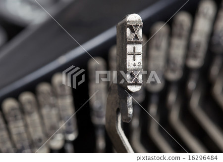 X hammer - old manual typewriter 16296484