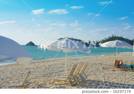 Beach parasol  16297179