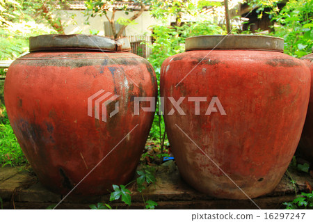big earthen jar big earthen jar 16297247